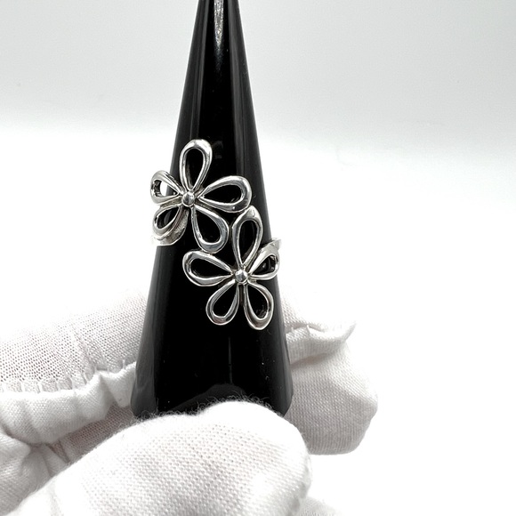 .925 Sterling Silver Double Flower Ring - Picture 5 of 17